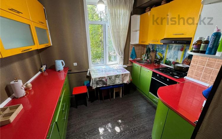 3-комнатная квартира · 67.1 м² · 1/2 этаж, ул. Маметовой за 8.9 млн ₸ в Караганде, Алихана Бокейханова р-н — фото 2