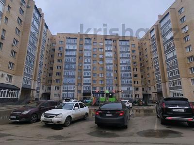 2-комнатная квартира · 78 м² · 3/9 этаж, Оракбаева за 22 млн 〒 в Уральске