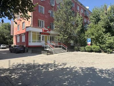 4-комнатная квартира · 92 м² · 2/5 этаж, Чехова 71 — Протозанова,Максима Горького,Кабанбай батыра за 40 млн ₸ в Усть-Каменогорске