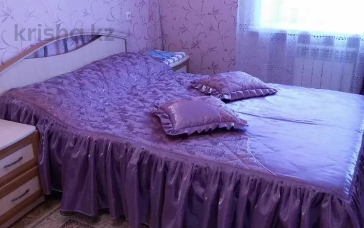 2-комнатная квартира, 48 м² посуточно, Абдирова 25 за 8 000 〒 в Караганде, Казыбек би р-н — фото 14
