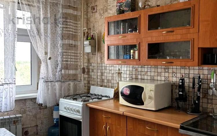 3-бөлмелі пәтер · 65 м² · 8/9 қабат, кизатова 9д, бағасы: 26 млн ₸ в Петропавловске — фото 2