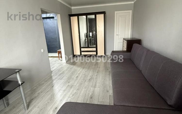 1-комнатная квартира · 35 м² · 4/5 этаж, мкр Новый Город, Лободы за 180 000 ₸ в Караганде, Казыбек би р-н — фото 2