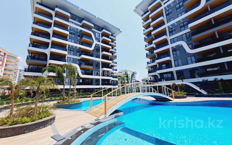 3-комнатная квартира · 100 м² · 4/9 этаж, Tosmur — Tosmur отель Diamond Hill Resort за 200 млн 〒 в Аланье — фото 2