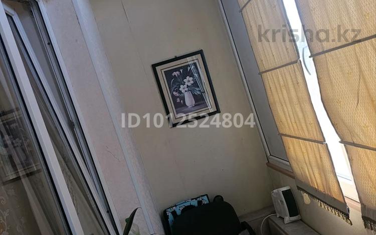 2-бөлмелі пәтер · 54 м² · 5/5 қабат, Абая 23, бағасы: 30 млн ₸ в  — фото 2