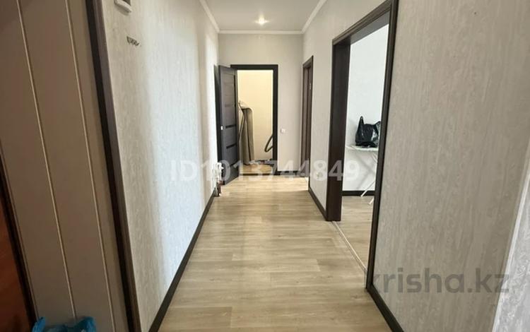 2-комнатная квартира · 66 м², мкр Кадыра Мырза-Али 11 за 24 млн ₸ в Уральске — фото 2