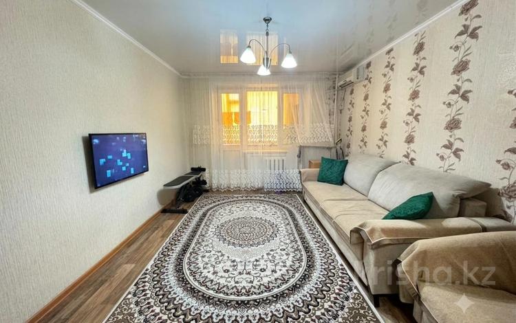 3-комнатная квартира · 57.4 м² · 2/5 этаж, Камзина 14 за 16 млн ₸ в Аксу — фото 14