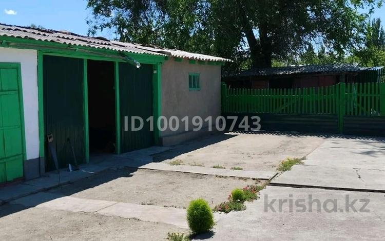 Отдельный дом · 3 комнаты · 80 м² · 15 сот., Конаева 9 — Больница Школа за 8 млн ₸ в Мойынкуме — фото 2