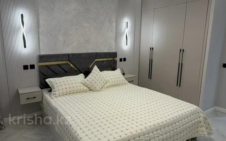 2-бөлмелі пәтер · 70 м² · 1/5 қабат, мкр. Алтын орда, Ораза татеулы 19, бағасы: 25 000 ₸ в Актобе — фото 9