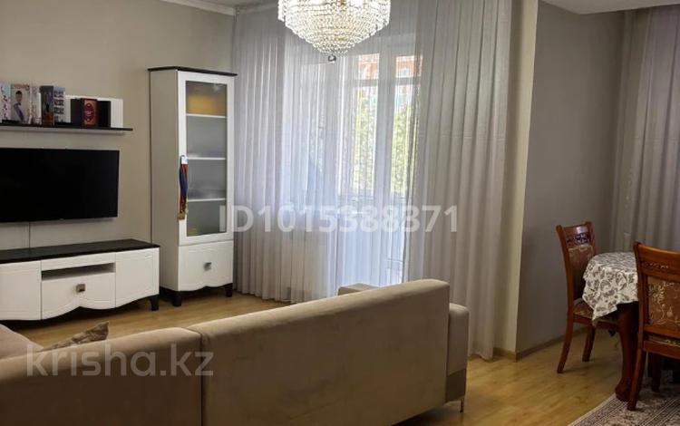 2-комнатная квартира · 89.9 м² · 5/5 этаж, мкр. Алтын орда 28Б — Кол авто за 30 млн ₸ в Актобе — фото 11