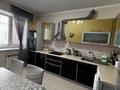 2-комнатная квартира · 89.9 м² · 5/5 этаж, мкр. Алтын орда 28Б — Кол авто за 30 млн ₸ в Актобе — фото 12
