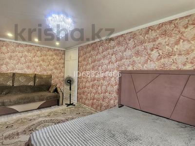 1-комнатная квартира · 33 м² · 3/3 этаж, 72 квартал 15 за 12 000 ₸ в Семее