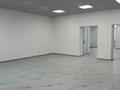 Свободное назначение, офисы, магазины и бутики, склады, салоны красоты, фитнес и спорт, медцентры и аптеки, образование, конференц-залы, кабинеты и рабочие места, студии · 130 м² за 500 000 ₸ в Актобе, мкр. Алтын орда — фото 2