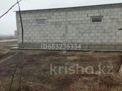 Промбаза · 4 га, Трасса Алматы -Бишкек, напротив строительного рынка Барыс 122ж — Напротив строительного рынка Барыс за 2 000 〒 в Каскелене