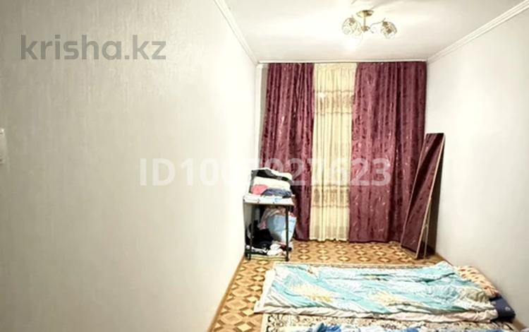 2-комнатная квартира · 45 м² · 5/5 этаж, мкр Акбулак 28 за 10.8 млн 〒 в Таразе — фото 2