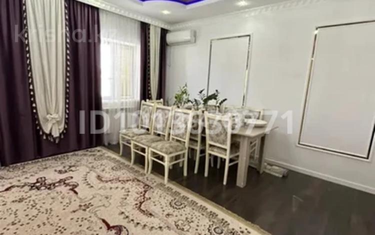 Отдельный дом · 5 комнат · 250 м² · 10 сот., мкр Атырау-2, Ермекқали Бигалиев 92 — По Тайманова за 45 млн ₸ в мкр	Атырау-2 — фото 2