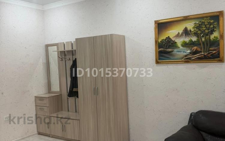 1-комнатная квартира · 47 м² · 10/11 этаж, 31Б мкр — 31б 8 дом ЖК Rose барлық торговвй центрлерге жақын, қауіпсіздік жағдайы жасалған, уйде барлық тұрмысқа керек заттардың бәрі қарастырылған. за 150 000 ₸ в Актау — фото 2