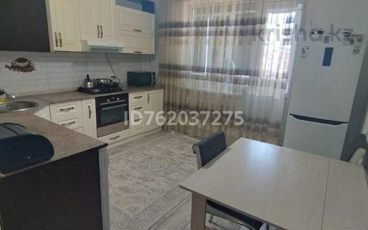 2-бөлмелі пәтер · 70 м² · 5/5 қабат, Астана 18, бағасы: 170 000 ₸ в Жамбылской обл. — фото 2