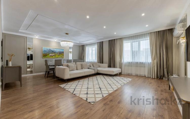 6-комнатная квартира, 300 м², 7/8 этаж, Калдаякова 30