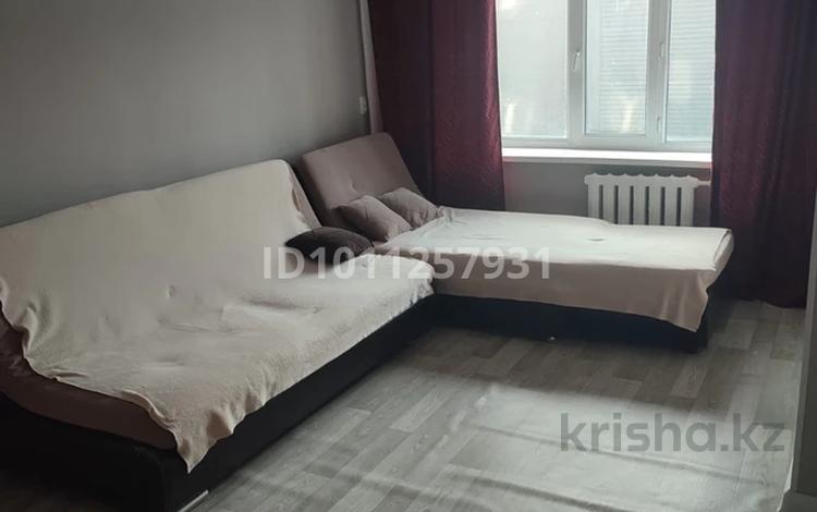 2-комнатная квартира · 44.1 м² · 2/5 этаж, Майкудук, 12й микрорайон 7 за 11 млн ₸ в Караганде, Алихана Бокейханова р-н — фото 2