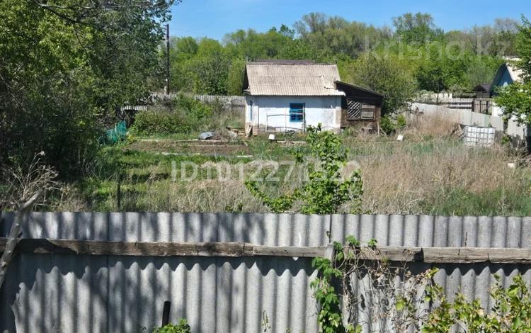 Дача · 2 комнаты · 20 м² · 9 сот., мкр Михайловка за 2 млн ₸ в Караганде, Казыбек би р-н — фото 2