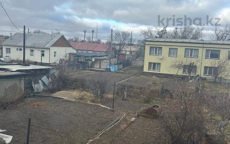 3-бөлмелі пәтер · 49.2 м² · 2/2 қабат, Степная 65, бағасы: 11.5 млн ₸ в Экибастузе — фото 2