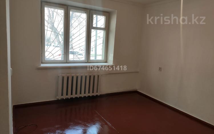 1-комнатная квартира, 29 м², 1/4 этаж помесячно, Ауэзова — Бухар Жырау