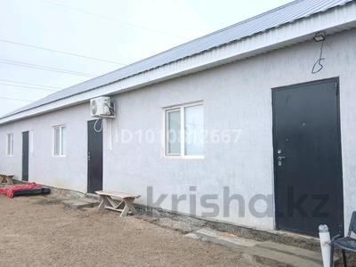 Отдельный дом · 4 комнаты · 156 м² · 5 сот., мкр Курсай, Досмухамбетұлы 1 за 18 млн ₸ в Атырау