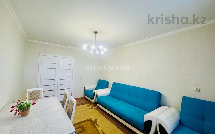 3-комнатная квартира · 58.9 м² · 5/5 этаж, АУЕЗОВА 34 за 19.5 млн 〒 в Щучинске — фото 2