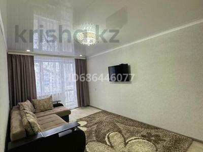 1-комнатная квартира, 35 м², 3/5 этаж посуточно, Миханова за 10 000 〒 в Уральске