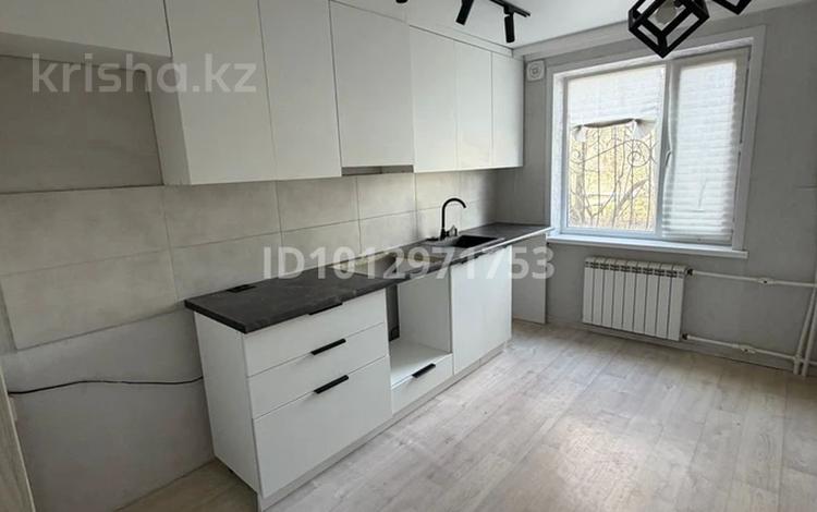 3-бөлмелі пәтер · 61 м² · 1/5 қабат, Шерубай Батыр, бағасы: 14 млн ₸ в Абае — фото 2