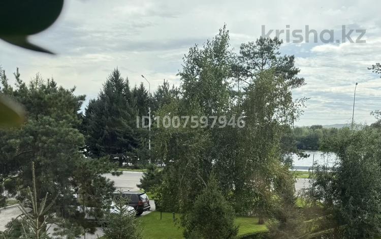 4-комнатная квартира · 193 м², Славского за 105 млн ₸ в Усть-Каменогорске, Ульбинский — фото 2
