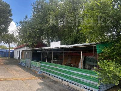 Дүкендер мен бутиктер · 39.8 м², бағасы: 5 млн 〒 в Аксае