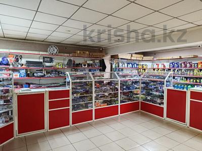 Магазины и бутики • 241 м² за 40 млн 〒 в Караганде, Алихана Бокейханова р-н