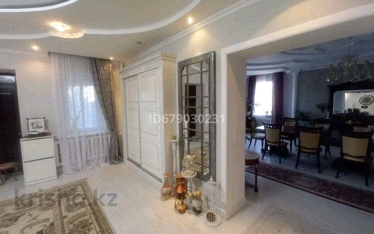 Жеке үй · 13 бөлме · 800 м², Базарбаева, бағасы: 1 млн ₸ в Талдыкоргане — фото 3