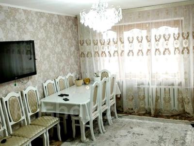 2-комнатная квартира, 48.5 м², 5/5 этаж, Молдагуловой за 12 млн 〒 в Уральске