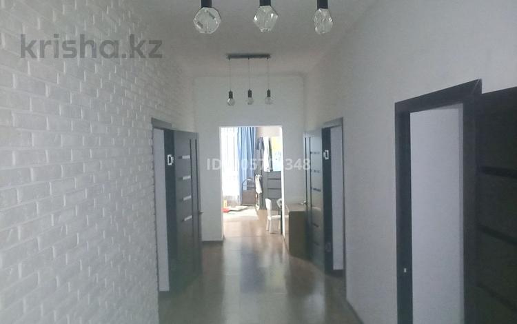 Отдельный дом · 6 комнат · 200 м² · 8 сот., Сман Азии 17 — улица Дулати за 54 млн ₸ в Шымкенте, Аль-Фарабийский р-н — фото 43