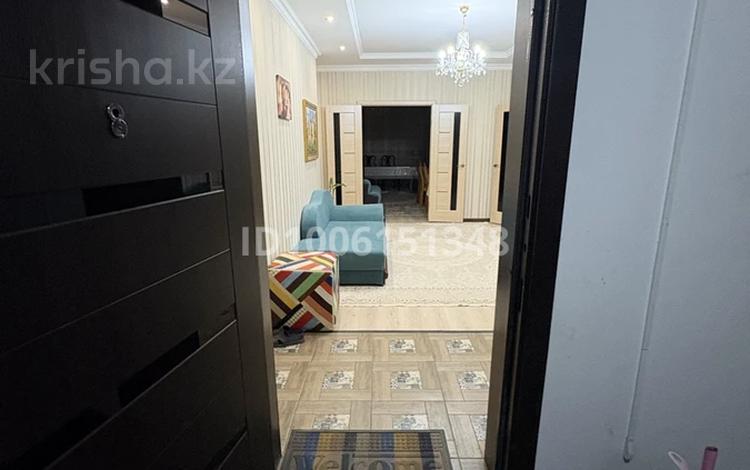 3-комнатная квартира · 130 м² · 1/5 этаж, мкр. Алтын орда 10 — За Ледовой ареной за 42 млн ₸ в Актобе — фото 2