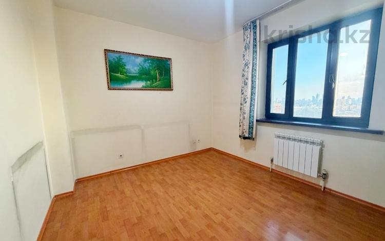 3-бөлмелі пәтер · 98 м² · 13/23 қабат, Шокана Уалиханов 5, бағасы: 36.3 млн ₸ в Астане, р-н Байконур — фото 15