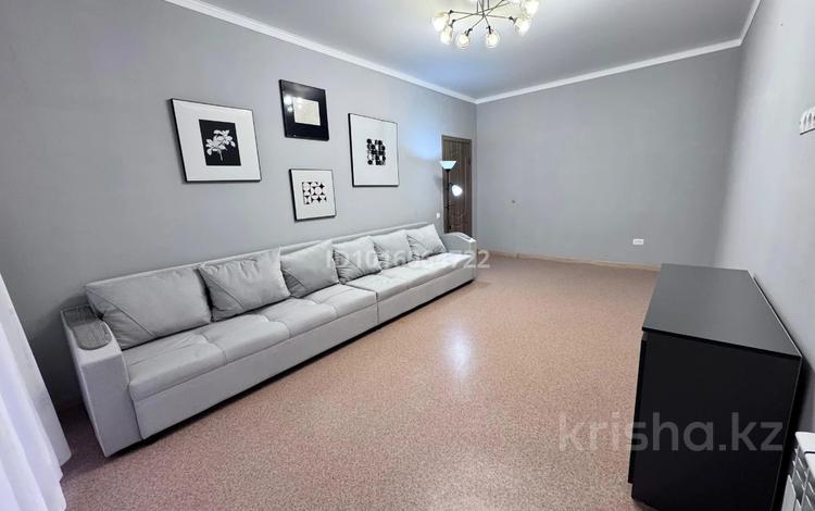 2-комнатная квартира · 69 м² · 2/5 этаж, мкр Юго-Восток, Муканова 49/12 за 260 000 ₸ в Караганде, Казыбек би р-н — фото 3