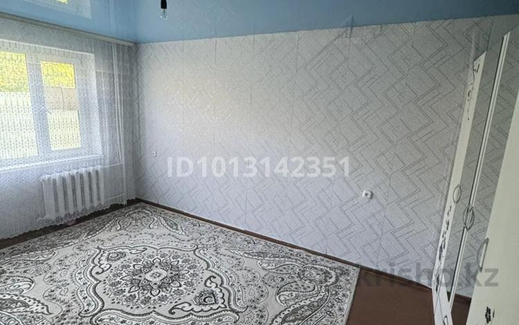 2-бөлмелі пәтер · 43.7 м² · 4/5 қабат, Поповича 2 — район Ремзавод, Детсад, бағасы: 15 млн ₸ в Уральске — фото 2
