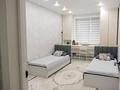 3-комнатная квартира · 98 м² · 4/5 этаж, мкр Айгуль, Желтоксан 1/6 за 41 млн ₸ в Уральске — фото 25