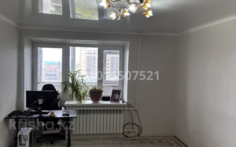 2-комнатная квартира · 49 м² · 8/9 этаж, мкр 8 — Напротив Алия Центр и Универа Жубанова за 16 млн ₸ в Актобе — фото 2