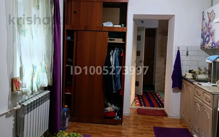 Отдельный дом · 1 комната · 26 м² · 10000 сот., Савичева 83 — Областная больница за 9 млн 〒 в Уральске — фото 3