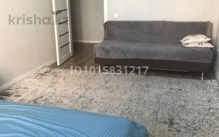 1-комнатная квартира · 45 м² · 3/17 этаж, Мамыр-1 29 за 240 000 ₸ в Алматы, Ауэзовский р-н — фото 2