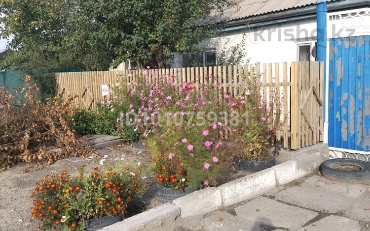 Часть дома · 4 комнаты · 70 м² · 8 сот., Пос. Строительный 24-1 — Нахаловка за 12 млн ₸ в Семее — фото 2