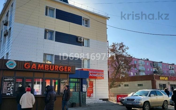 1-комнатная квартира · 30 м² · 2/4 этаж, Абая 44 — 50-Аптека,КӨМЕК и Универсам гамбургер за 10 000 ₸ в  — фото 13