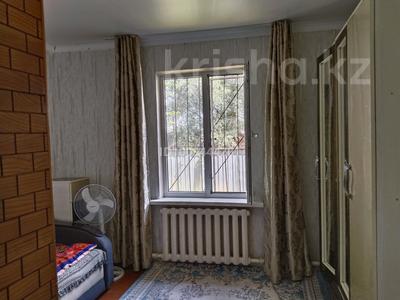 Жеке үй · 3 бөлме · 72 м² · 8 жүзд., Казыбек би 47 — Возле бастау, бағасы: 15 млн ₸ в Балпыке Би