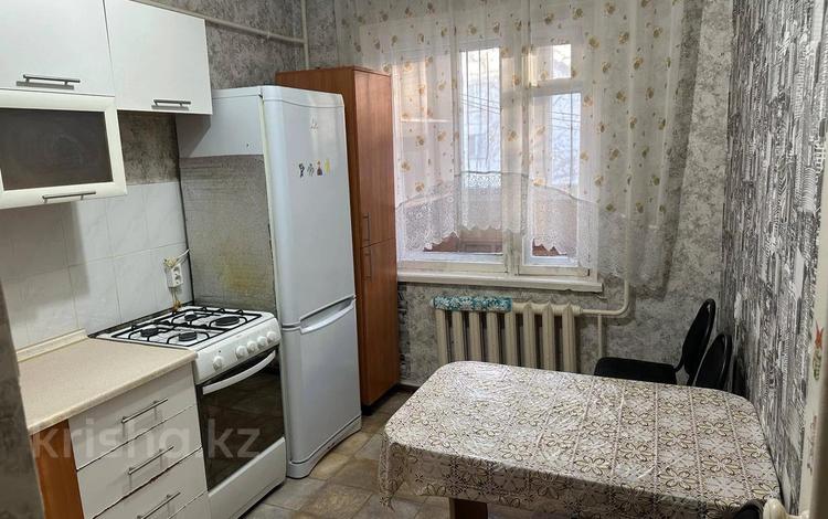 3-комнатная квартира, 62 м², 2/5 этаж помесячно, Республика 71/1 — Алия Молдагулова , Бейбитшилик