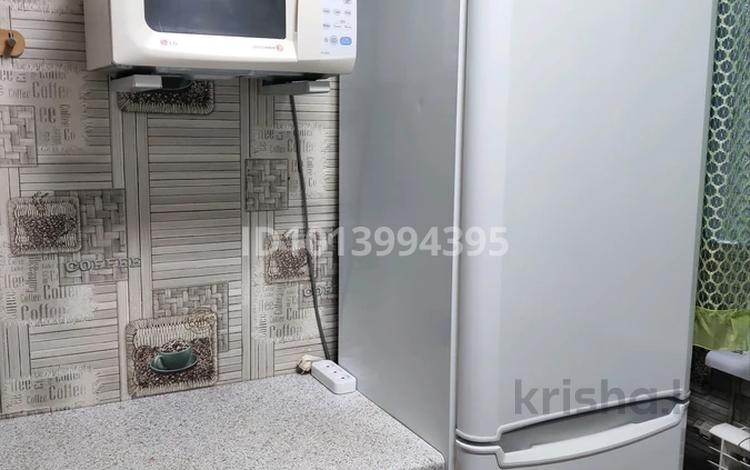2-бөлмелі пәтер · 46 м² · 2/4 қабат, №1 ш/а. — По Улугбека, бағасы: 230 000 ₸ в Алматы, Ауэзовский р-н — фото 3