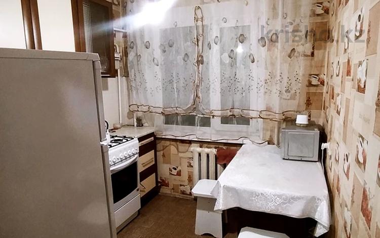 1-комнатная квартира, 30 м², 2/5 этаж посуточно, Ворошилова за 9 000 〒 в Костанае — фото 4